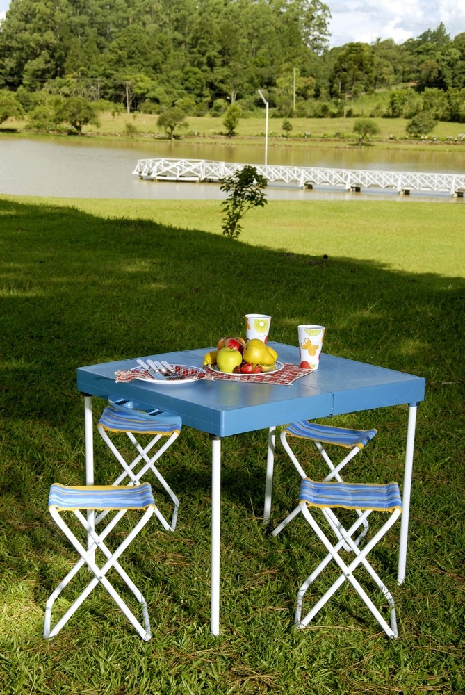 MESA PRÁTICA COM BANQUETAS - MOR - Imagem 4